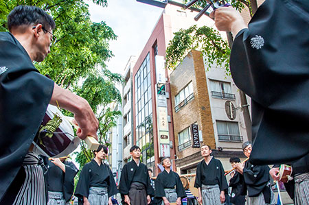 城端曳山祭庵唄